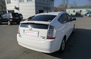 Аренда Toyota Prius в Владивостоке